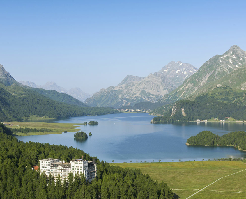 In absoluter Traumlage: das Waldhaus Sils-Maria