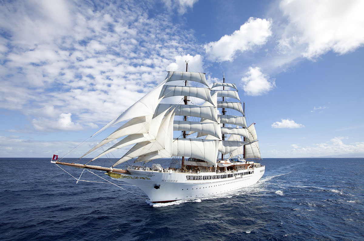 Unter vollen Segeln: Sea Cloud II