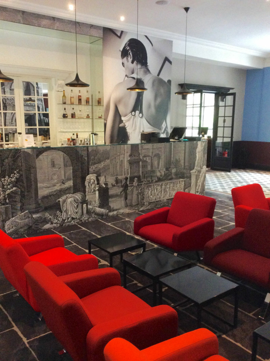 Bar des Hotel Jules Caesar, Arles