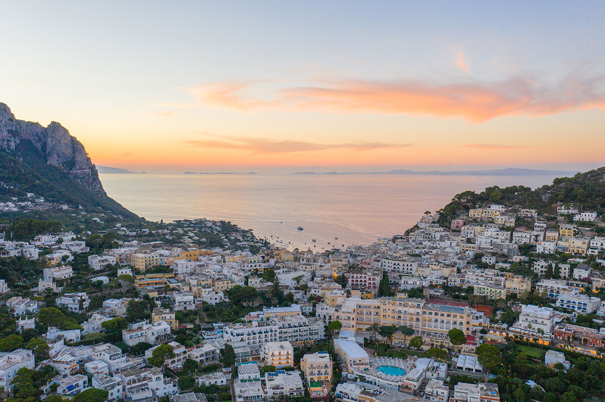 Blick auf die Marina Grande von Capri (c)NA