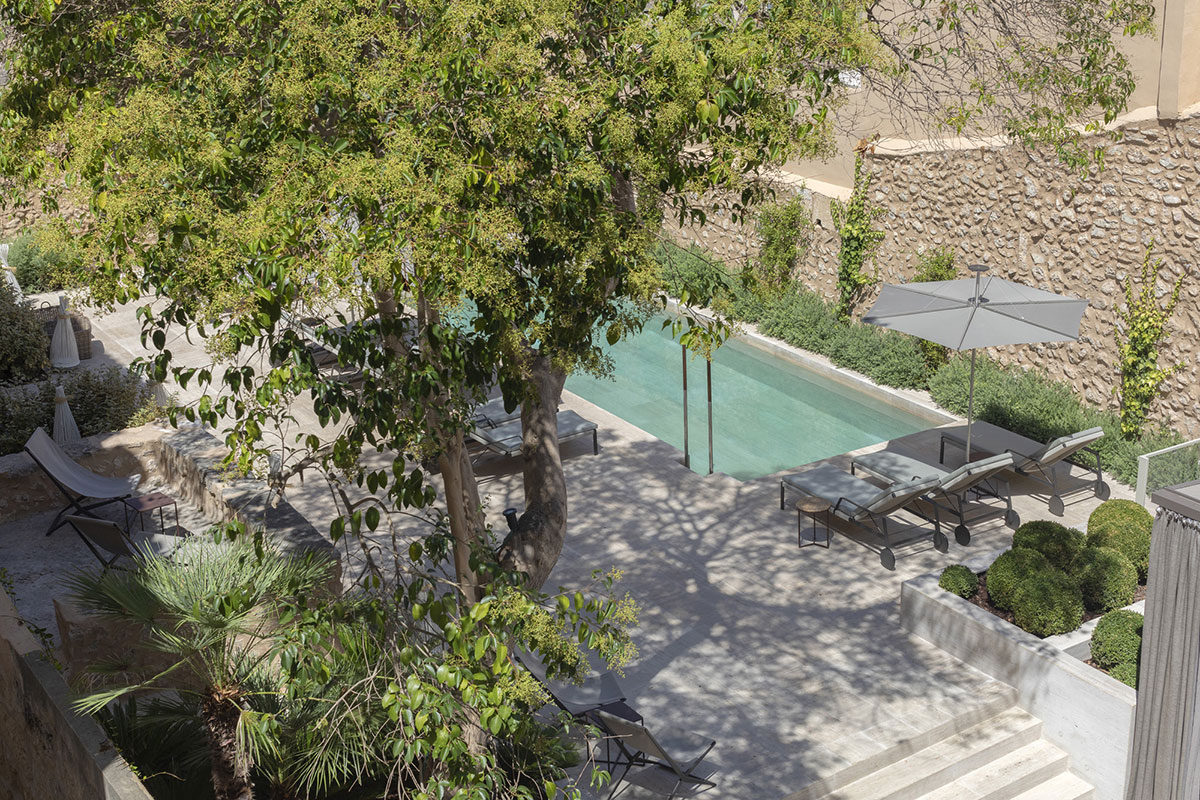 Urlaubsreif: Garten und Pool des Can Auli c)-It-Mallorca-Unique-Spaces