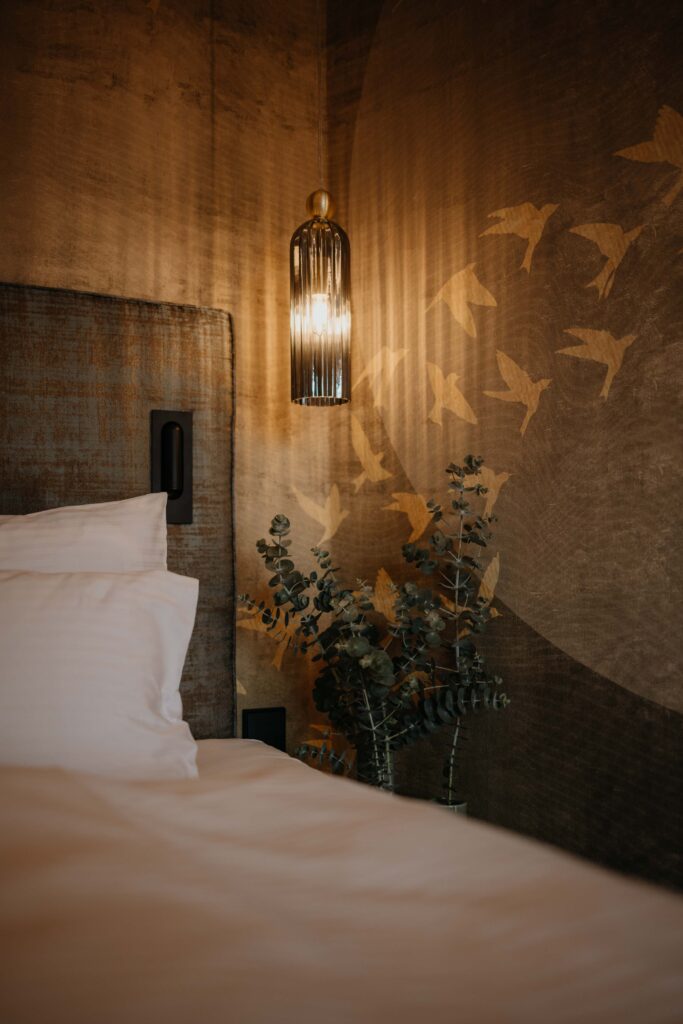 Moderner Komfort: die Bäder 
Zen-Feeling: die Zimmer